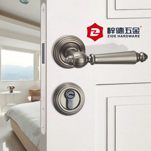 豪華型鋅合金分體式執(zhí)手鎖80727